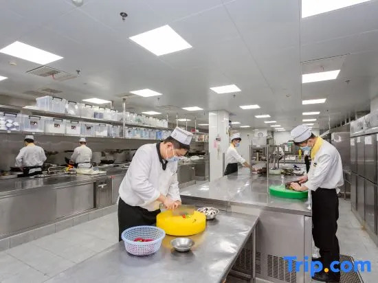 Jinling Lakeview Hotel
