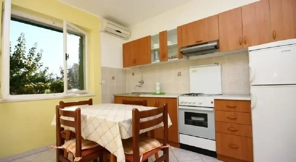 Per - Comfortable Family Apartments - A1