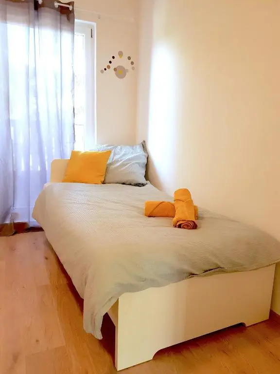 weddeko Apartment SENFGELB für 5 Personen