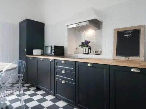 Bacone Halldis Apartments
