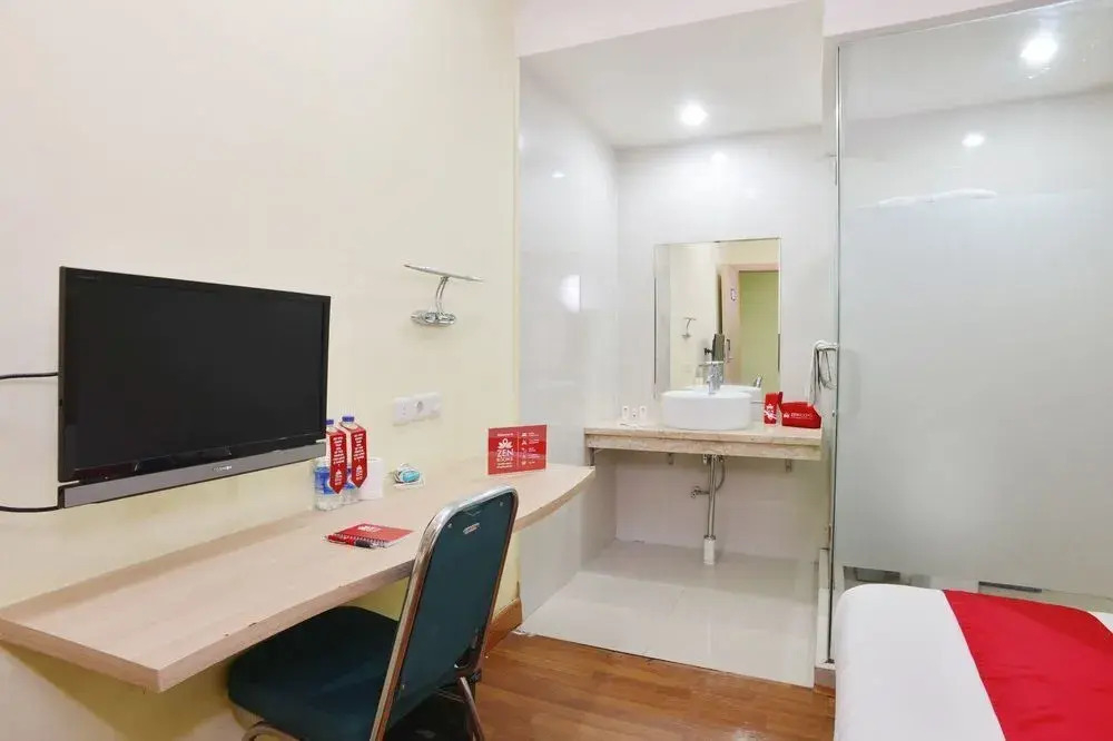 ZEN Rooms Rujia Hotel