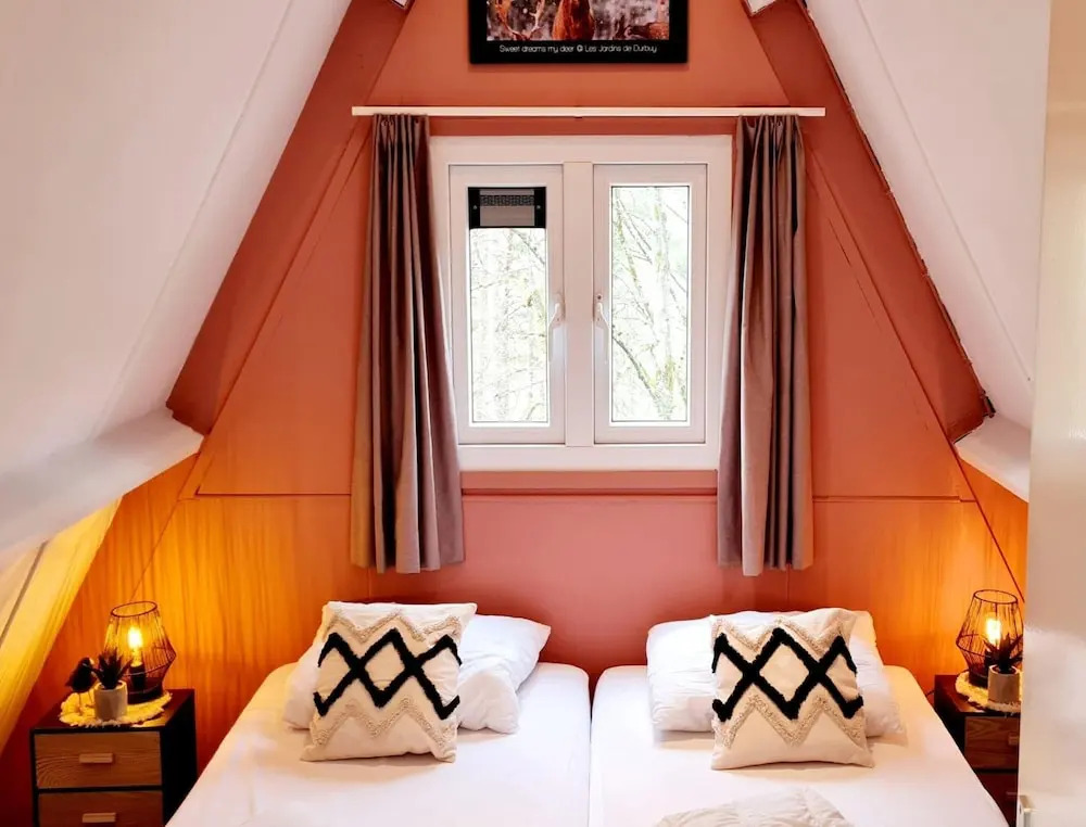 Renovated Ardennes Chalet With Patio