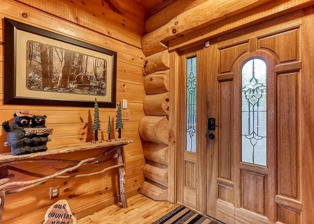 Cabin Fever Lodge #750