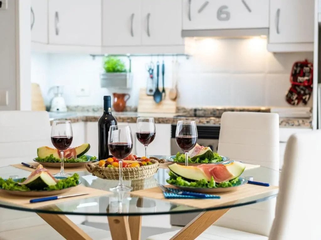 205 Los Cristianos by the beach, center, wifi AC