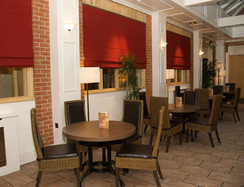 Oakwood House Hotel