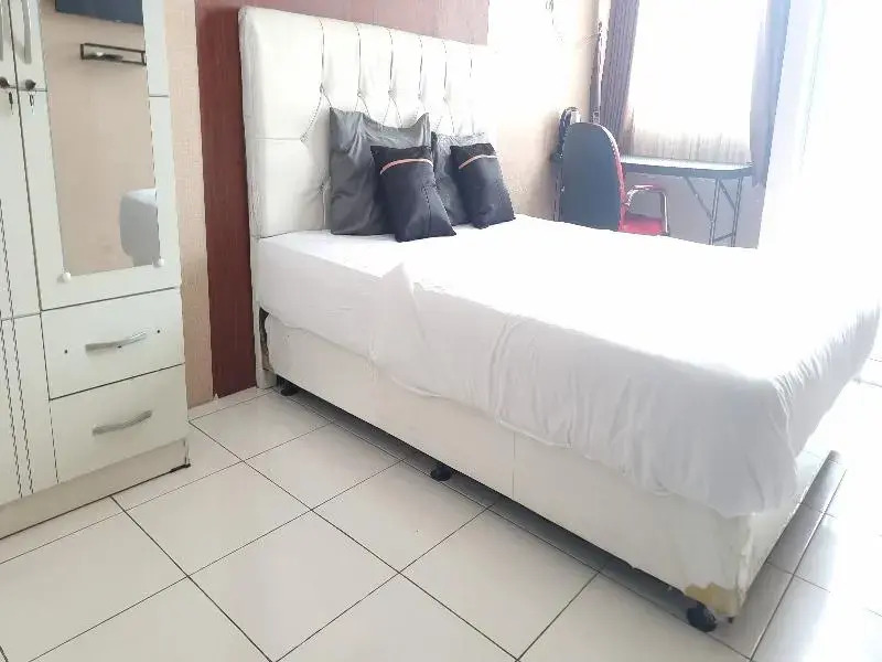 Hotel O Tower Mahakam serviced apartment Riverview Jababeka Ruko 30-26