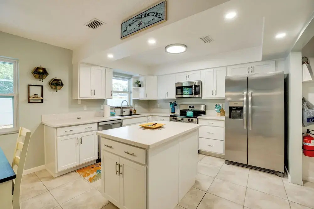 3 Mi to Manasota Key: Stylish Single-story Home!
