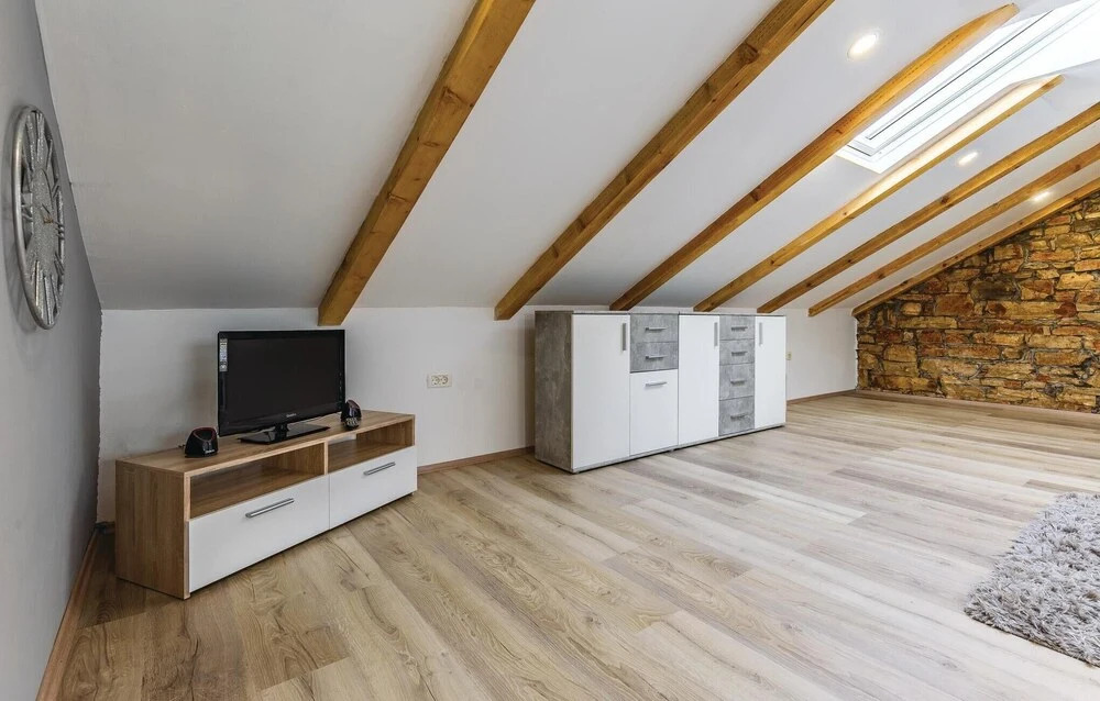 Amazing Apartment in Pula With Wifi and 2 Bedrooms