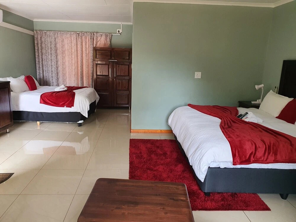 RS GARDEN GUESTHOUSE