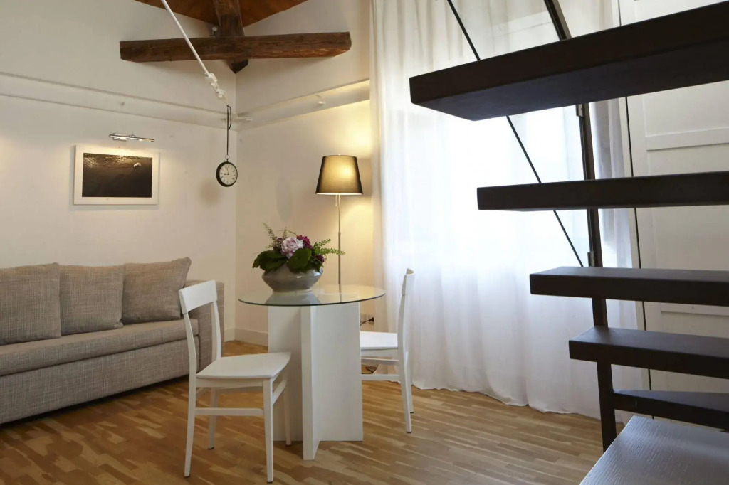 Ferrini Home - Via Monte SantAgata