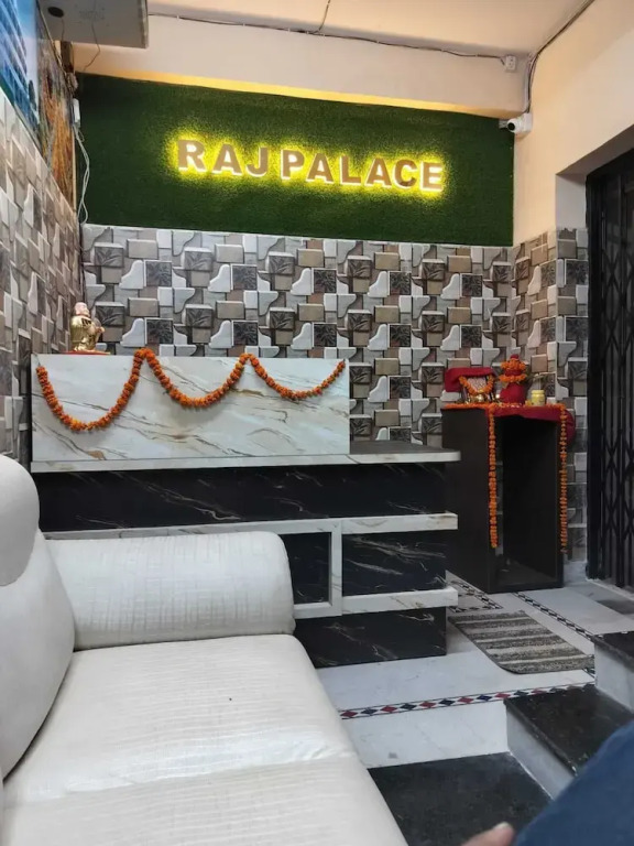 Hotel O RAJ PALACE