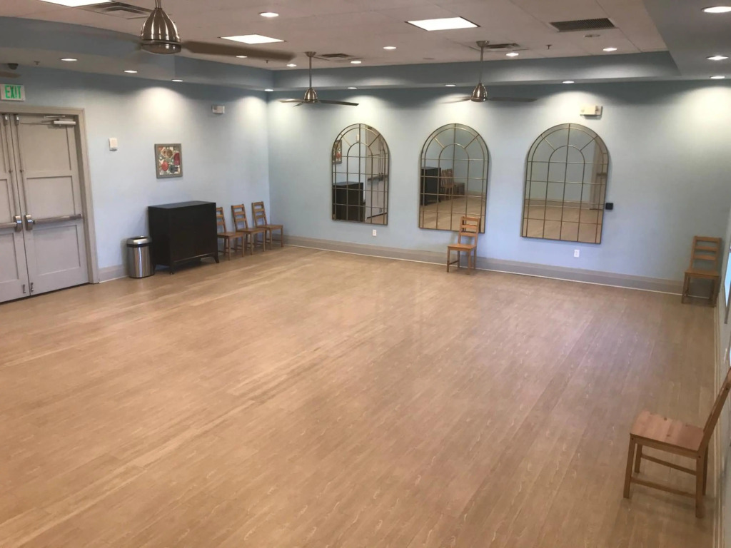 8 Bedroom Resort Style Home close to Disney.