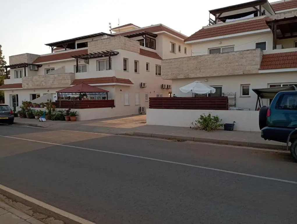 LIOPETROU Apartment