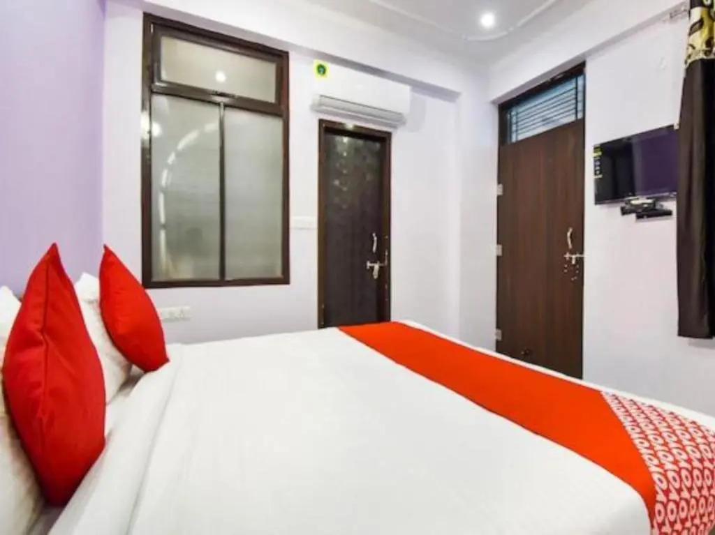 Oyo Flagship 93343 Desert 1788 Welcome Regency