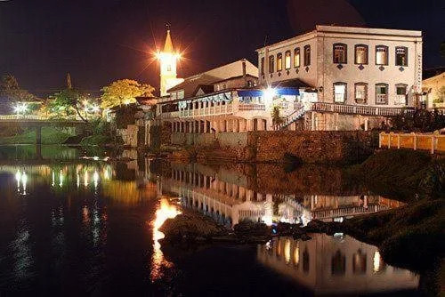 Hotel e Restaurante Nhundiaquara