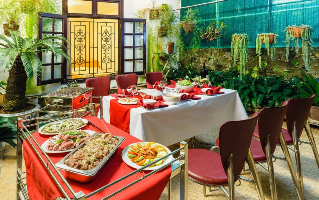 Tram Huong Hotel