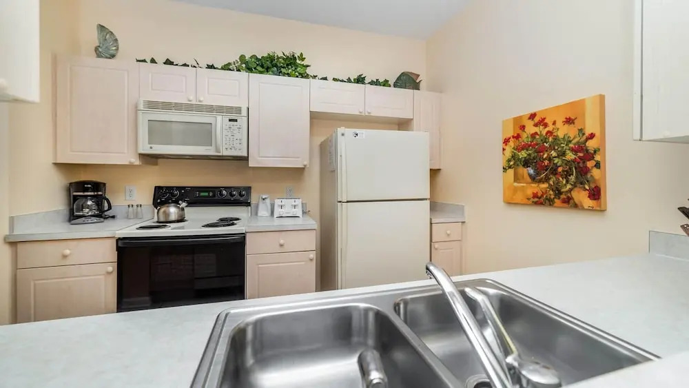 2305 Butterfly Palm Way # 104