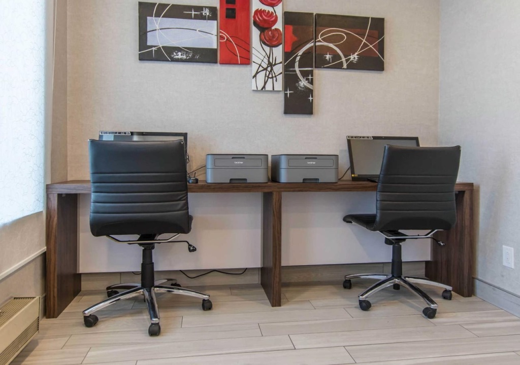 Embassy Suites By Hilton Montreal Airport