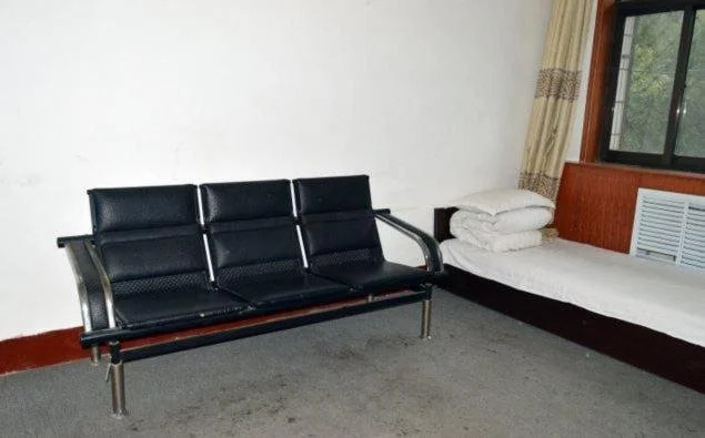 Xinhua Hotel