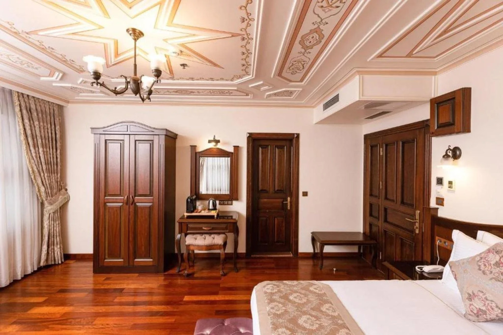 Bender Hotel - Old City