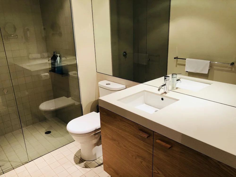 Astonishing Docklands View Deluxe Room