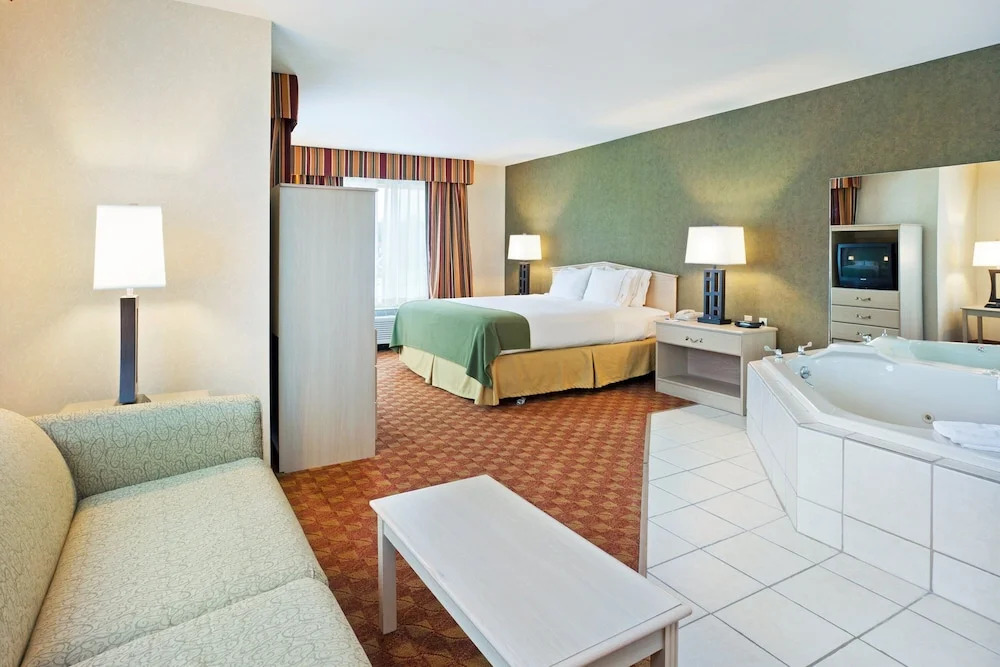 Holiday Inn Express Hotel & Suites Corbin by IHG