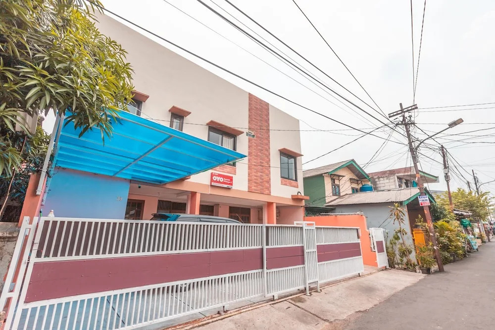 Oyo 2251 D'Sasya Syariah Residence 2