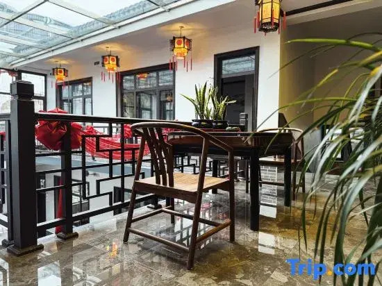 "Lingshi Dongwang Residence (Wang Family Courtyard Lodge