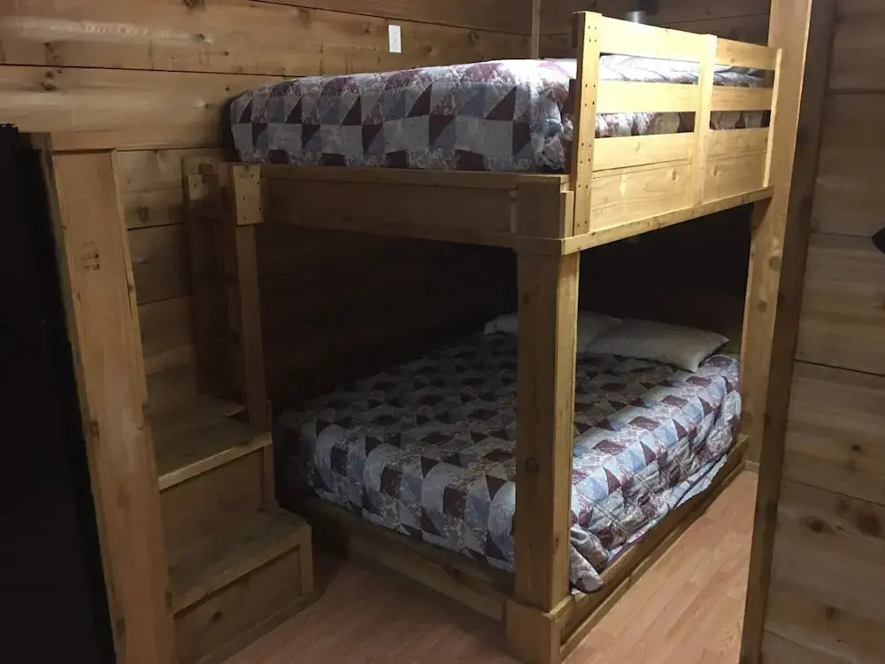 Whispering Creek Lodging & RV Resort