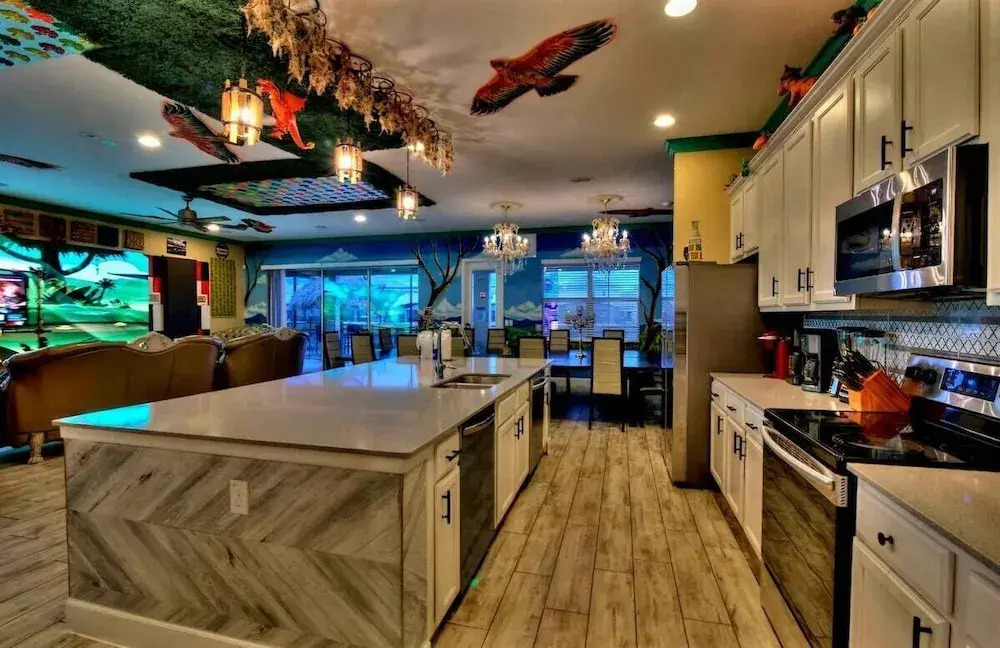 2425-14-rd-safari Themed Bowling Retreat