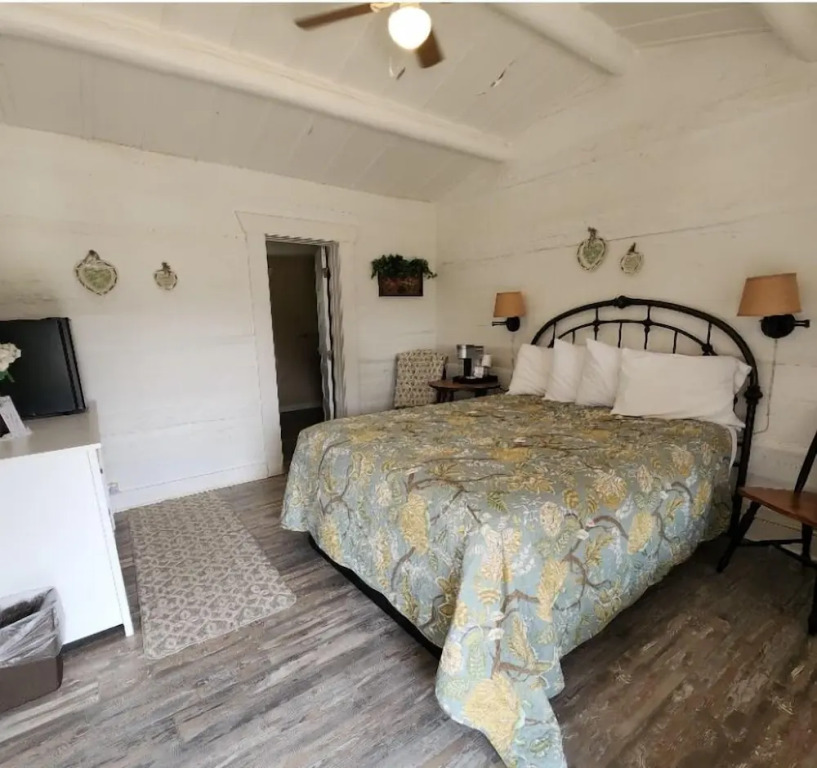 Nevada City Hotel