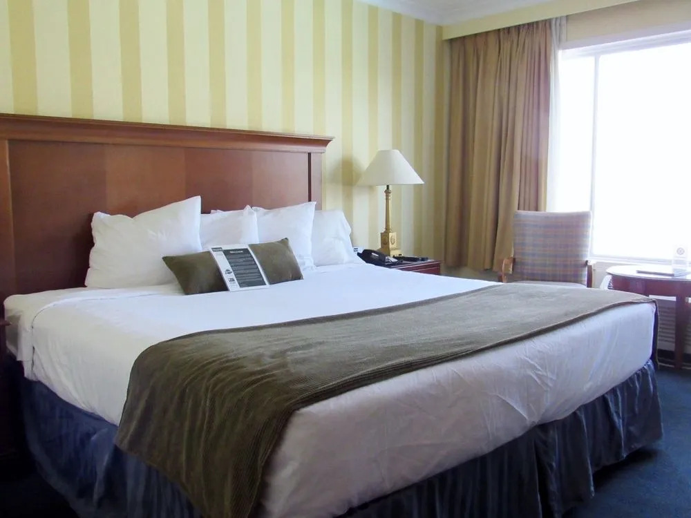 Tally-Ho Hotel