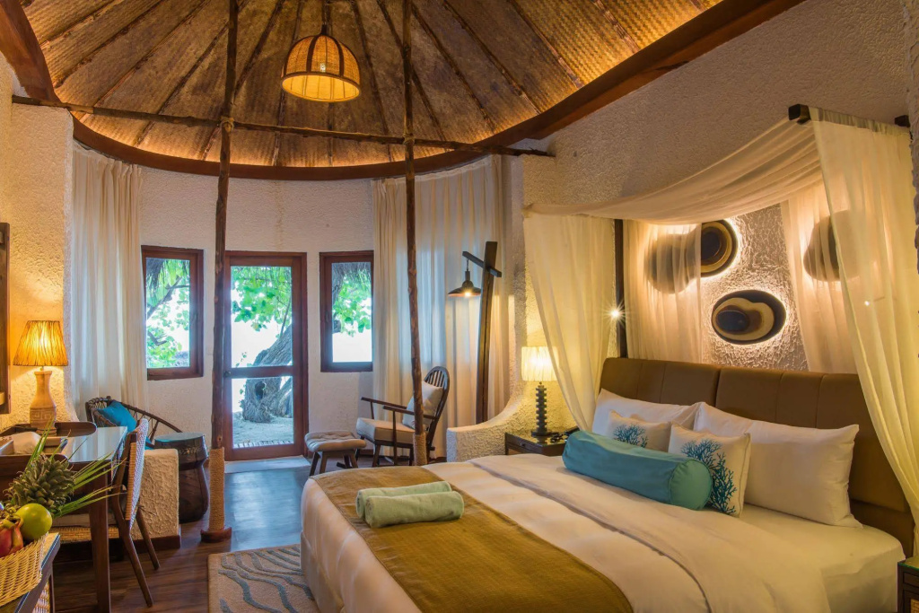 Makunudu Island- An Intimate Hideaway