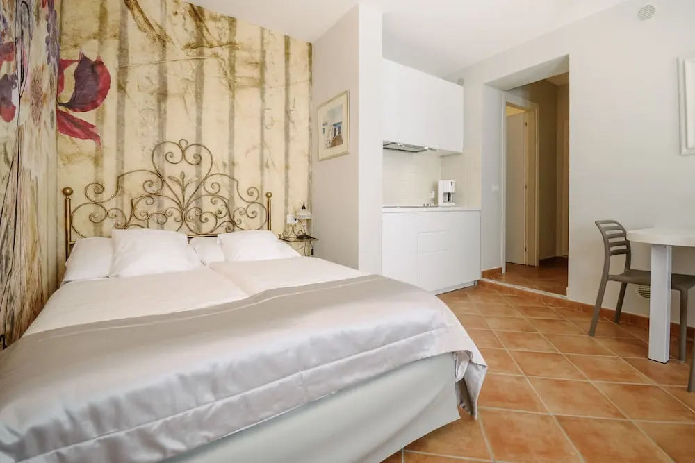 Casa Leonardo by Villa Porta Collection