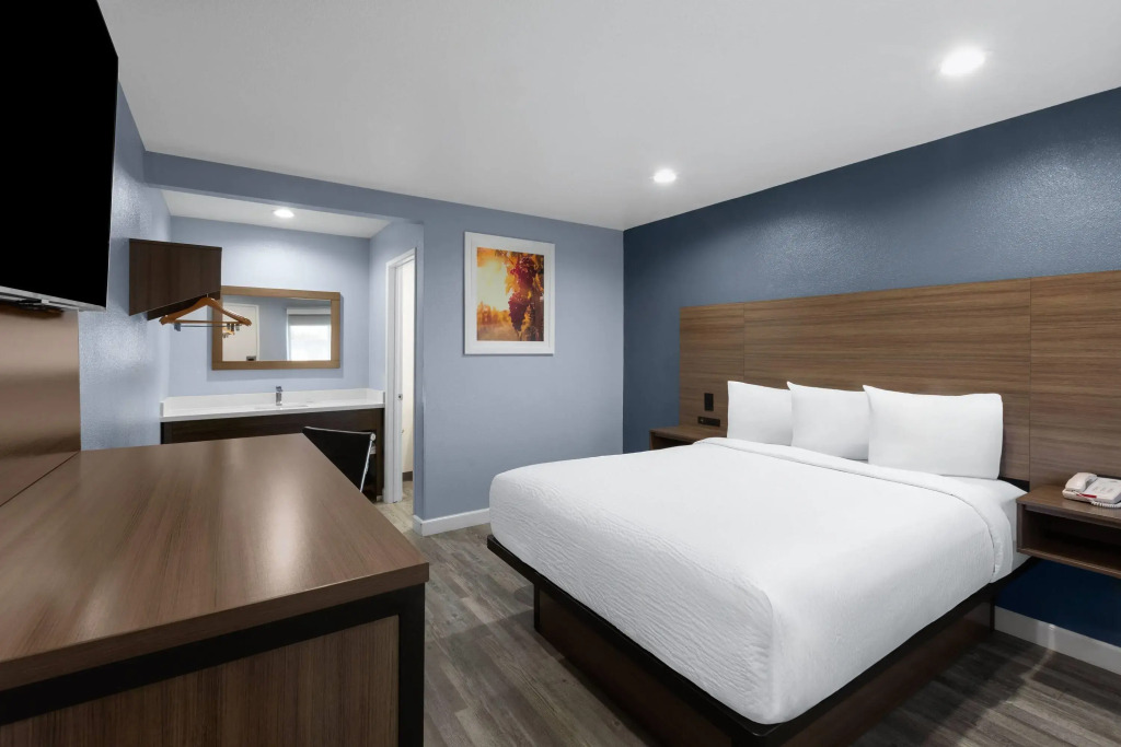 Days Inn by Wyndham Arroyo Grande Pismo Beach
