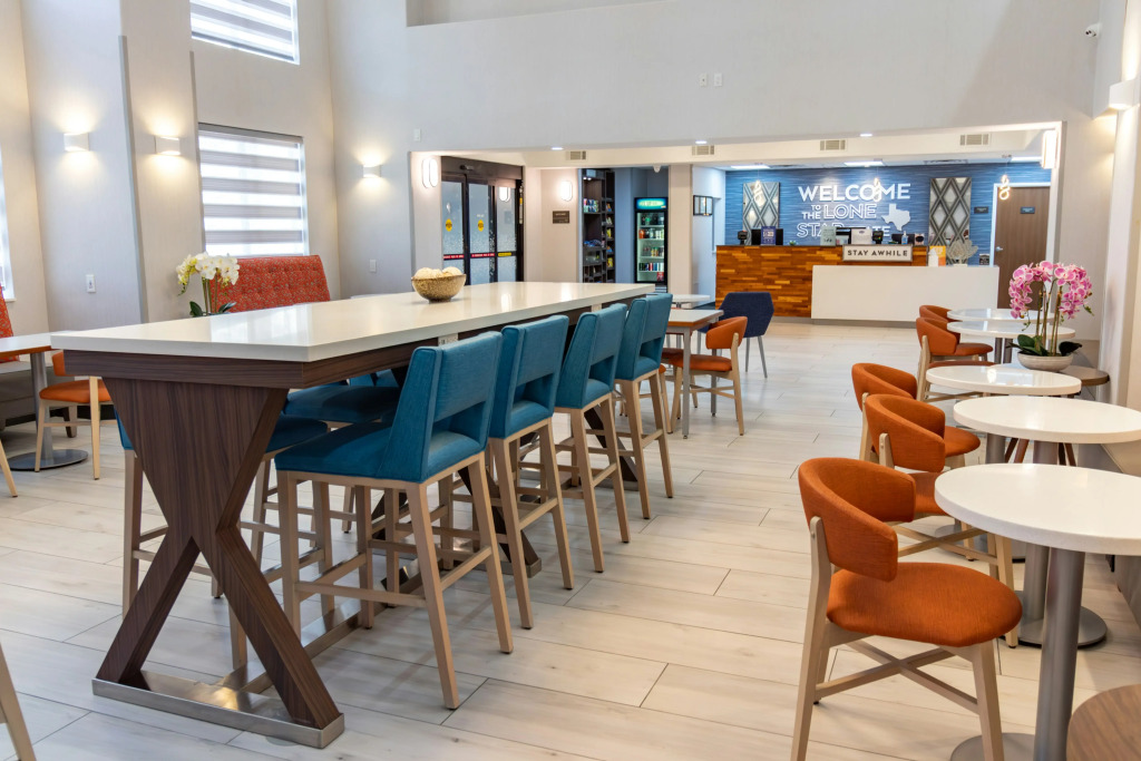 Hampton Inn & Suites Denton