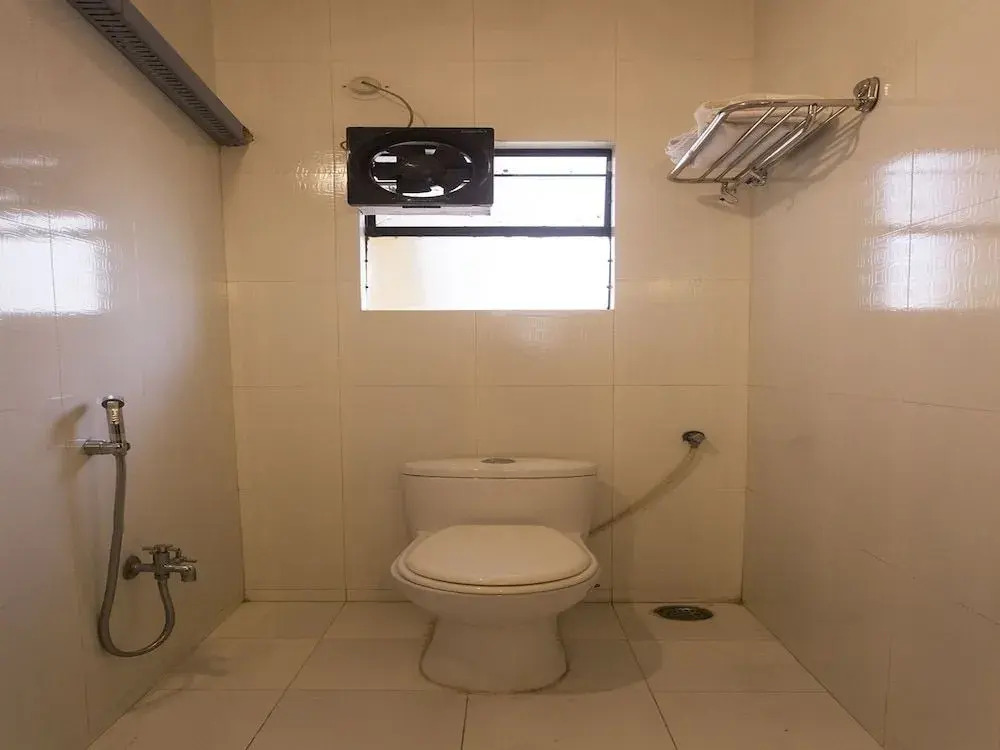 Shree Swami Apartment By OYO Rooms