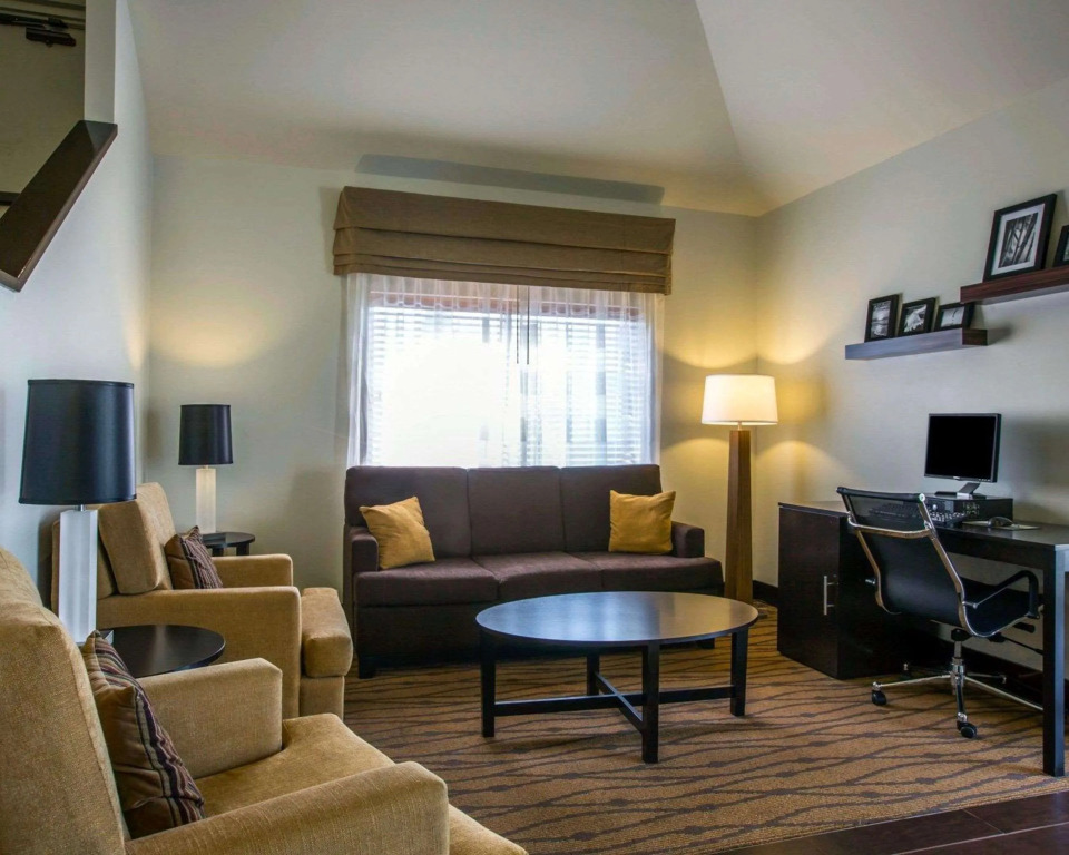 Clarion Pointe Sevierville-Pigeon Forge