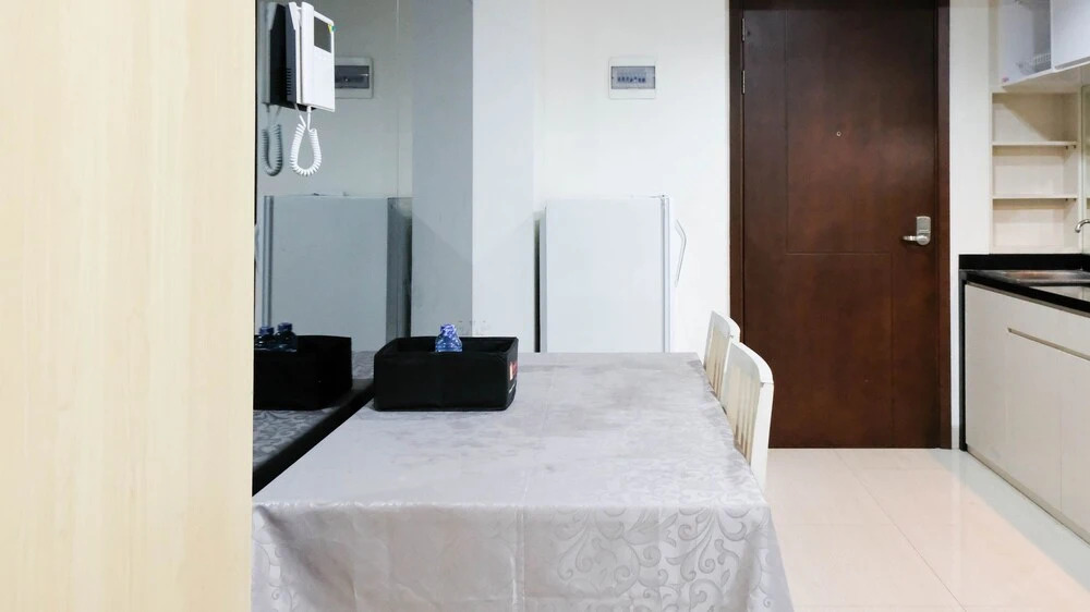 Spacious And Homey 1Br At Grand Sungkono Lagoon Apartment