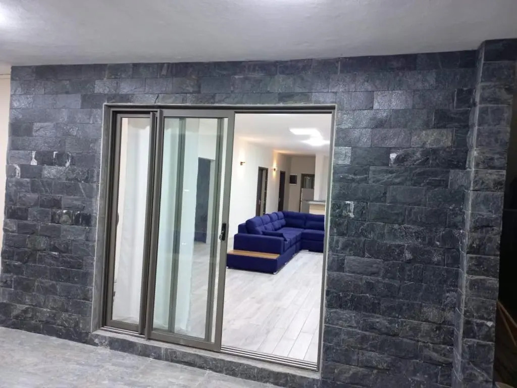 2 bedrooms appartement at Flic en Flac 200 m away from the beach with sea view private pool and enclosed garden