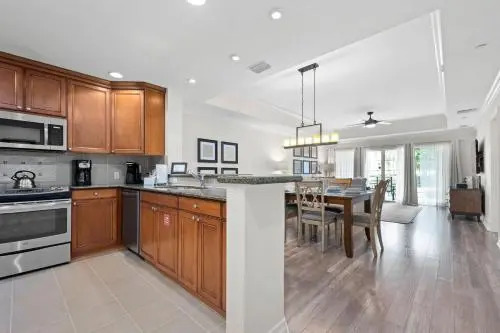 Whisper Way Fantasy - Ground Floor Condo with Stunning Decor
