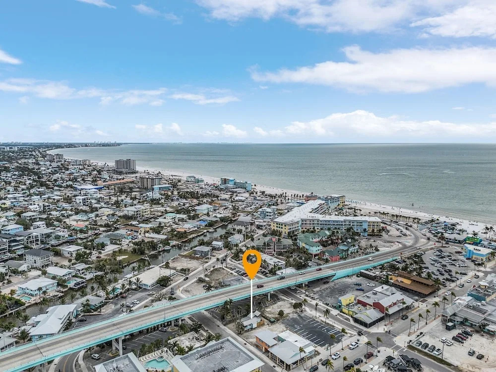 1030 Second Street 1 Bedroom Home by RedAwning