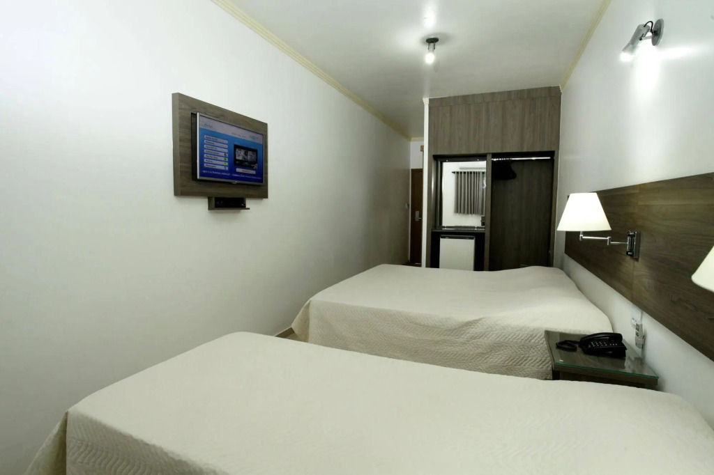 Indaiá Hotel