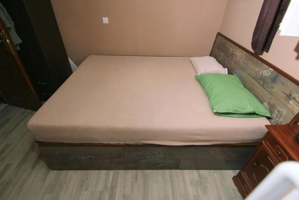 Apartment Vlado next to the beach