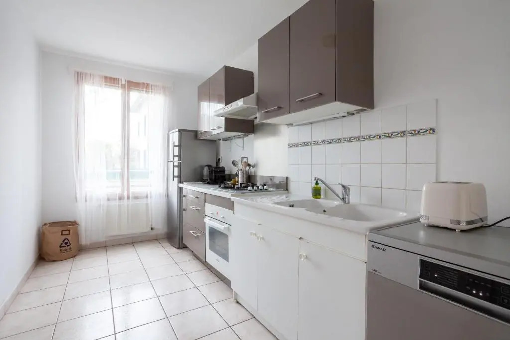 GuestReady - FamilyModern Flat with Netflix -15 min walk from center