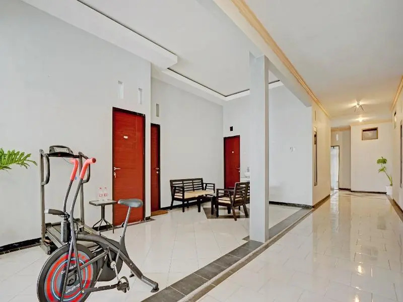 Halona Guest House