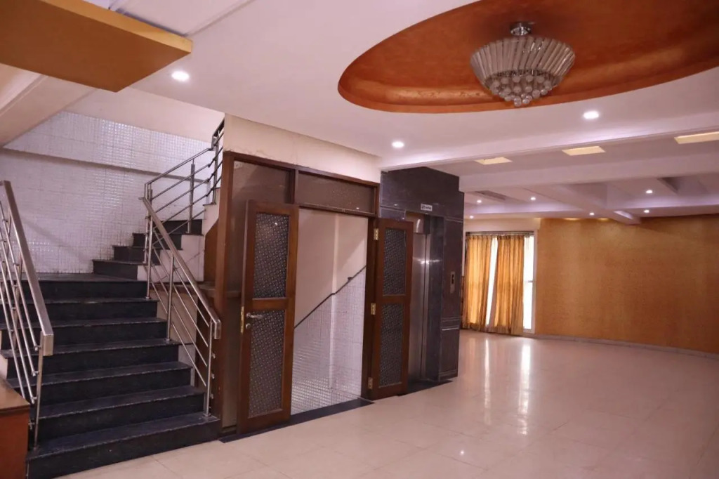 Smilestay BNS Lodge