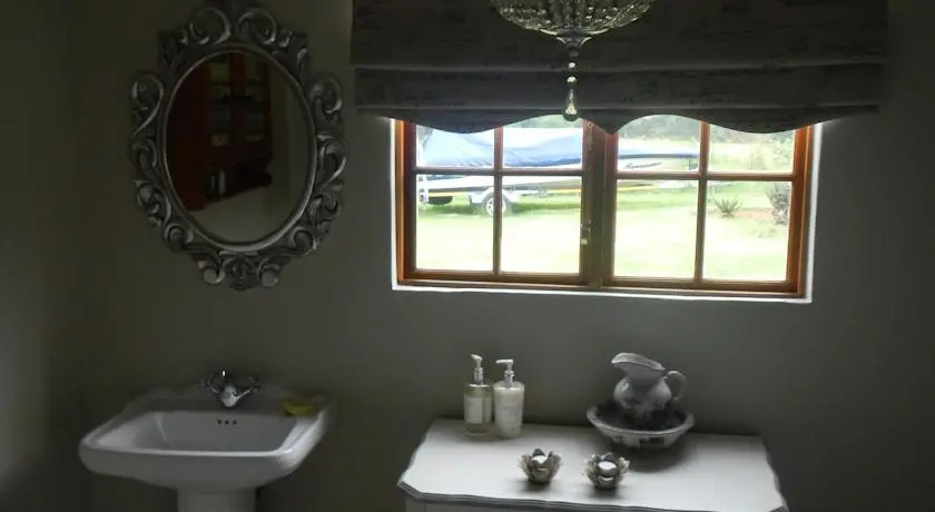 The Falls Cottages
