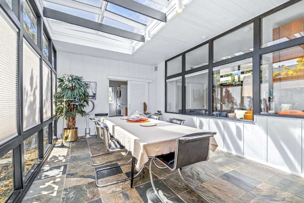 Mid Century Modern Weekly Winter Rates!