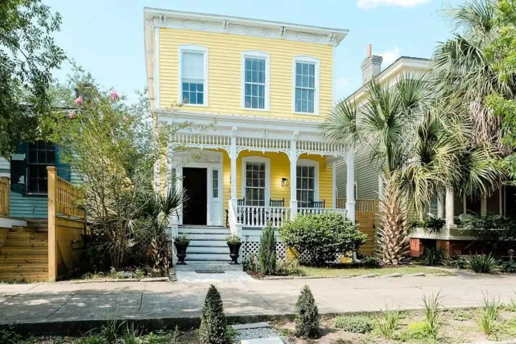 111 Waldburg street Beautifully Renovated Historic 5 bedroom 5 bath